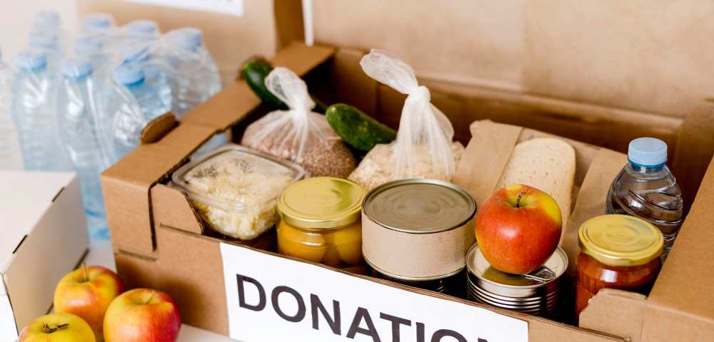 People are collecting food for food bank